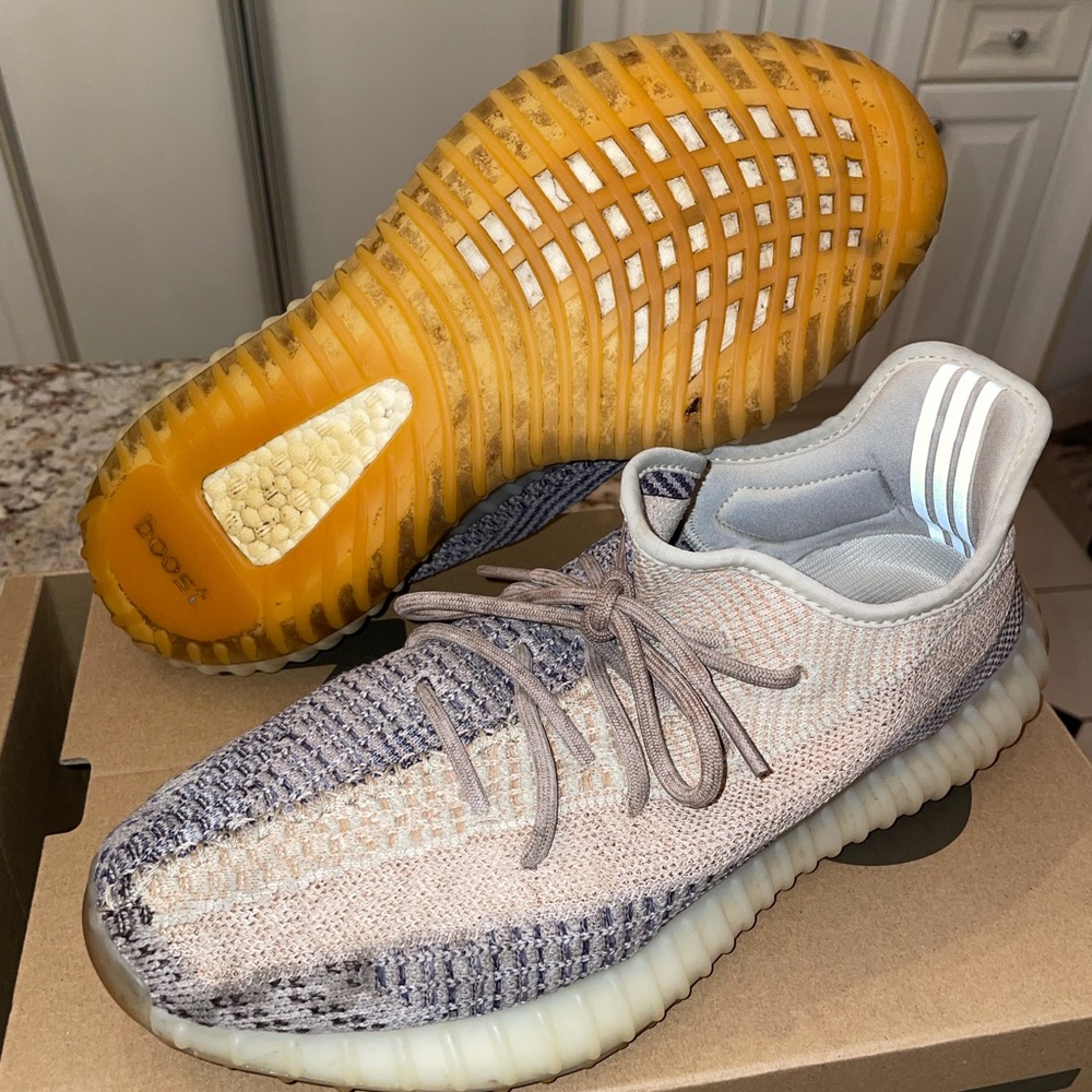 AUTHENTIC Yeezy boost 350 V2 Ash Pearl - Picture 3 of 5